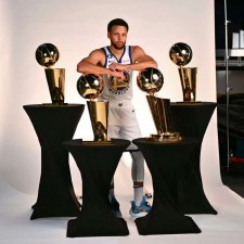 Un homme, une ville : La légende dorée de Curry